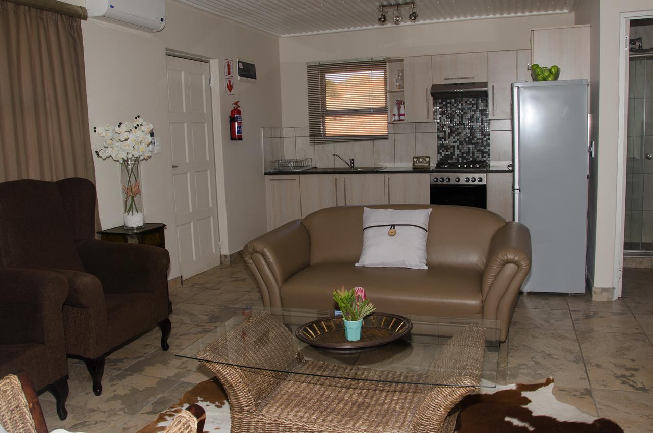 Kgalagadi Lodge Askham Esterno foto