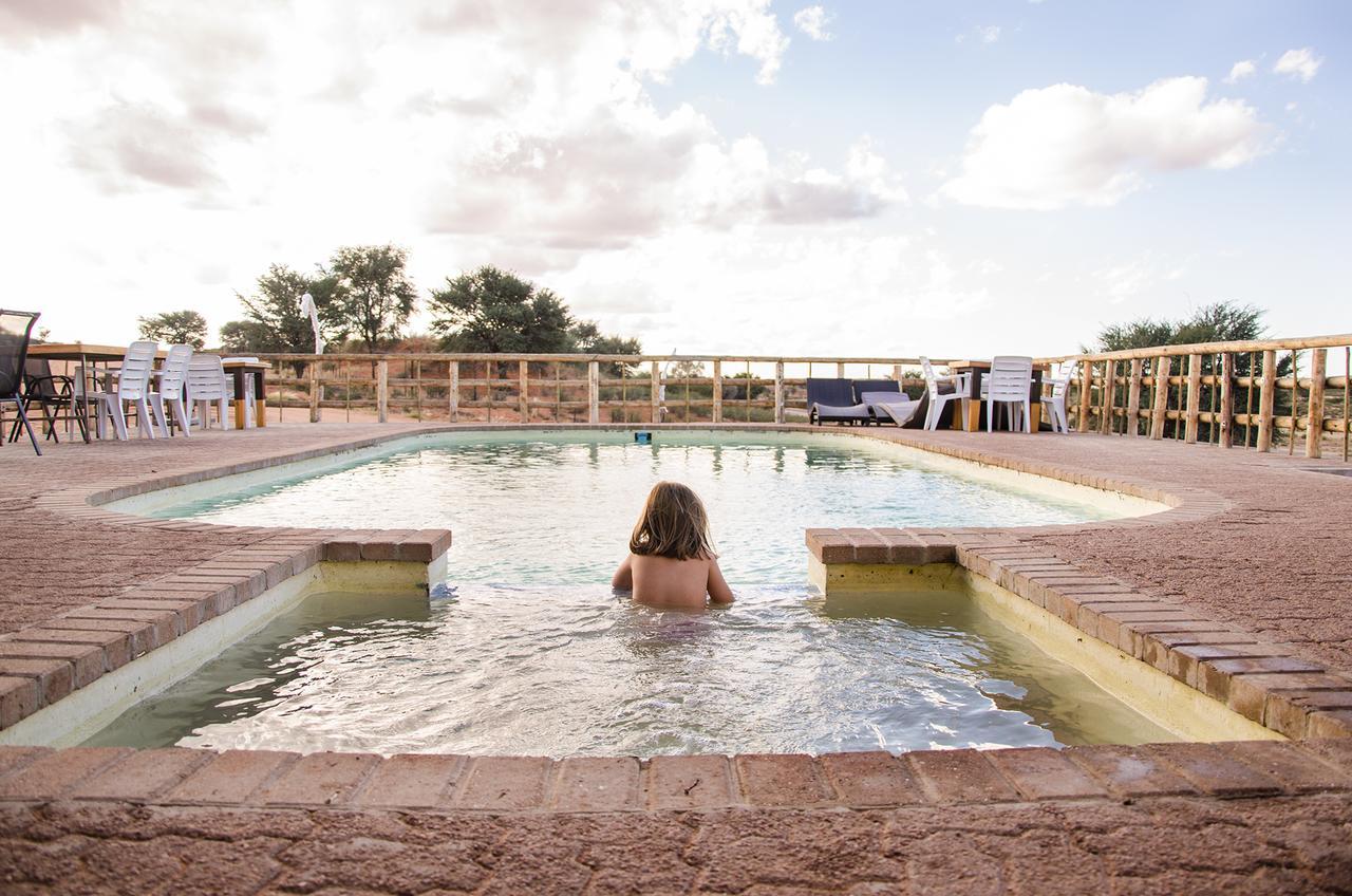 Kgalagadi Lodge Askham Esterno foto