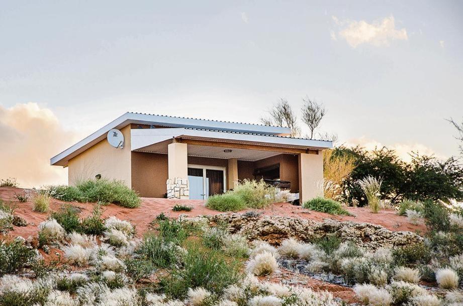 Kgalagadi Lodge Askham Esterno foto