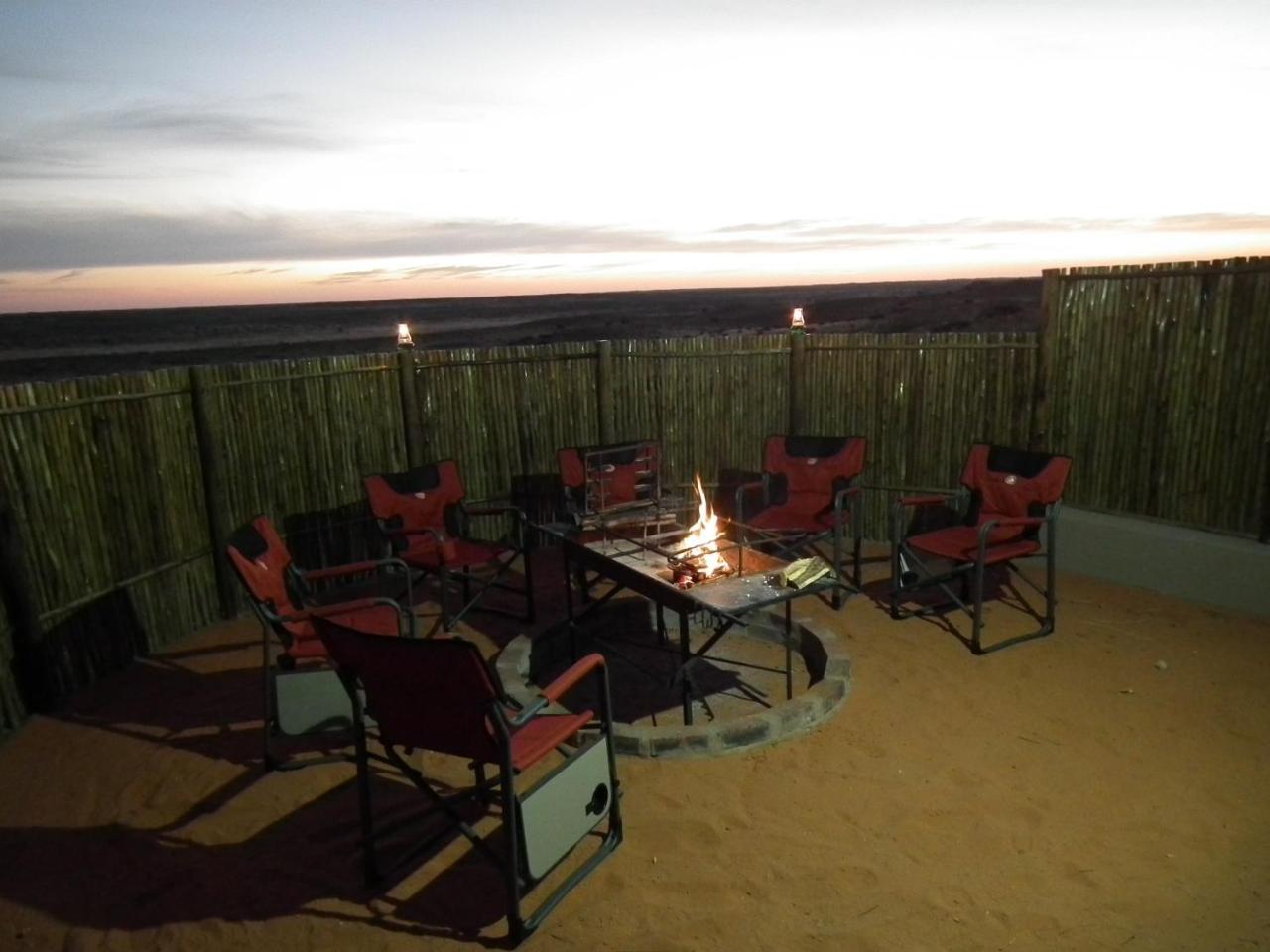 Kgalagadi Lodge Askham Esterno foto